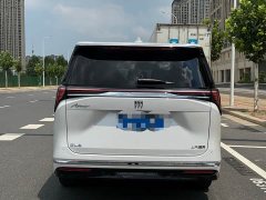 Buick GL8 2026 Lu Zun Luxury Edition - фото 3
