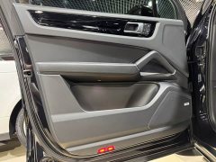 Porsche 2022 Porsche Cayenne S 2.9T Platinum Edition - фото 12