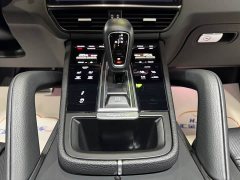 Porsche 2022 Porsche Cayenne S 2.9T Platinum Edition - фото 8