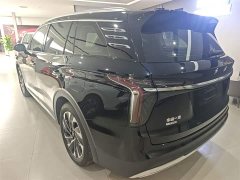 Hongqi HS7 PHEV 2.0T PHEV AWD Qichang Edition 7-Seater - фото 9