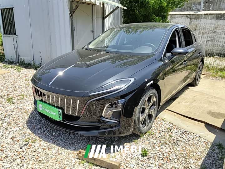 Hongqi E-QM5 Facelift Basic Travel Edition - автомобиль из Китая