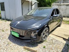Hongqi E-QM5 Facelift Basic Travel Edition - фото 1