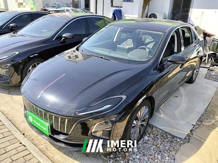 Hongqi E-QM5 2022 431km Charging Enjoyment Edition