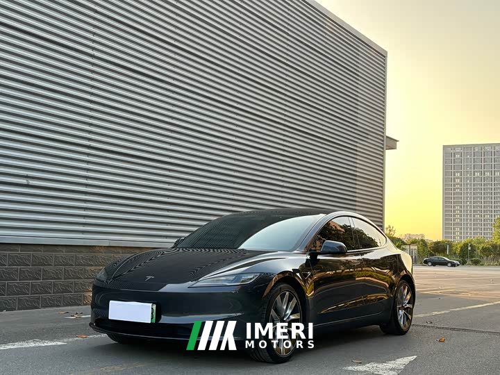 Tesla Model 3 2025 rear-wheel drive version