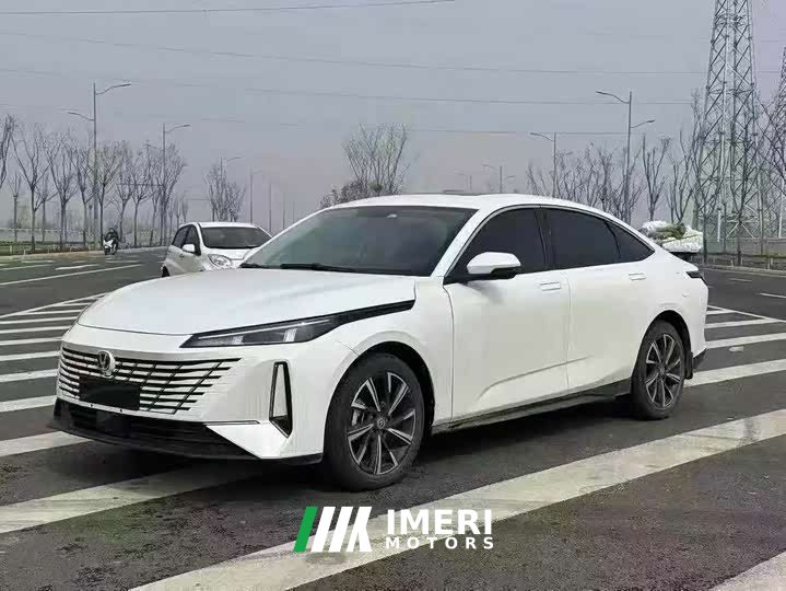 Changan Eado Blue Whale 1.5T 500Bar Premium Type - автомобиль из Китая