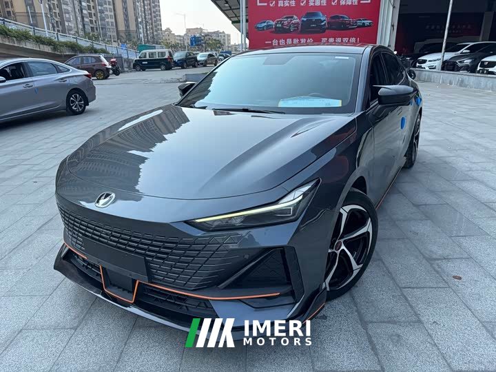 Changan UNI-V 1.5T Sport - автомобиль из Китая