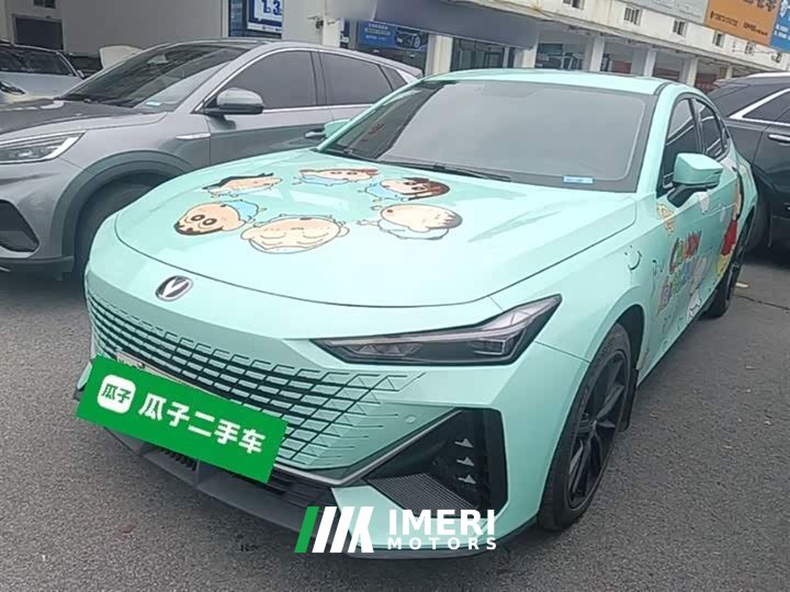 Changan UNI-V Smart iDD Smart iDD 1.5T 113km smart fun - автомобиль из Китая
