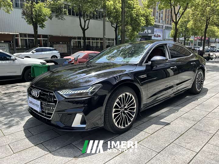 Audi A7L 45 TFSI Luxury Type - автомобиль из Китая