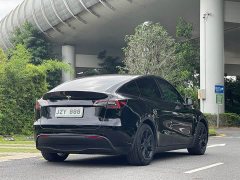 Tesla Model Y 2022 Refresh RWD - фото 7