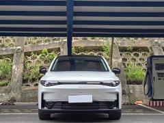 Lynk & Co Leapmoo C10 210 Smart Edition - фото 3