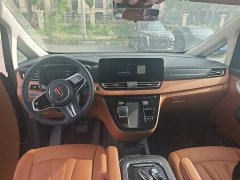 Hongqi HQ9 PHEV 2.0T AWD Business Edition - фото 10