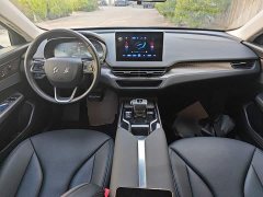 Hongqi E-QM5 basic travel version - фото 10