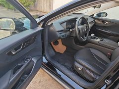 Hongqi E-QM5 basic travel version - фото 16
