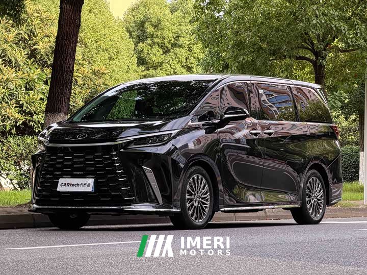 Lexus LM 2023 500h six-seater premium version - автомобиль из Китая