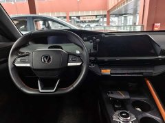 Changan UNI-V 1.5T premium - фото 8