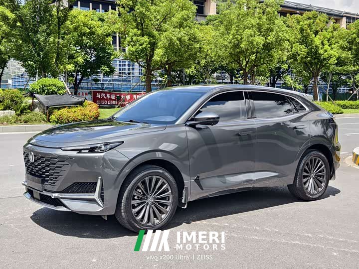 Changan UNI-K 2.0T Excellent - автомобиль из Китая