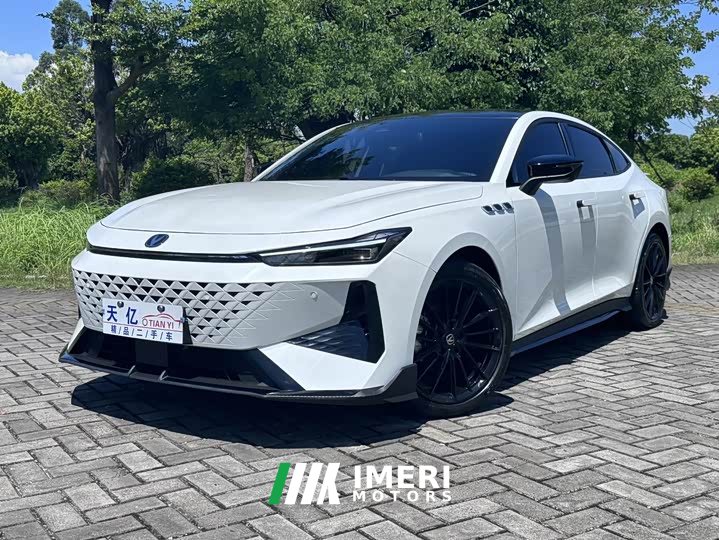 Changan UNI-V 2024 1.5T noble sports - автомобиль из Китая
