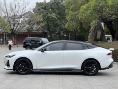 Changan UNI-V 2023 1.5T premium - фото 15