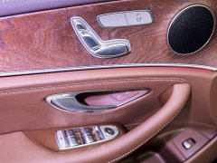 Mercedes-Benz E-Class E 260 L - фото 14