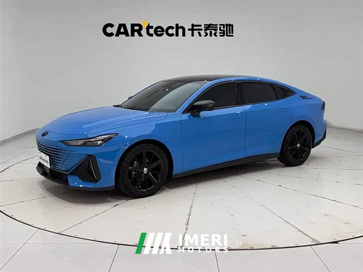 Changan UNI-V 1.5T ZunGui Edition - автомобиль из Китая