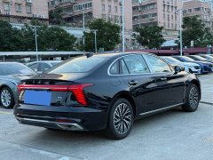 Hongqi H5 2025 2.0T automatic Qichang version - фото 5