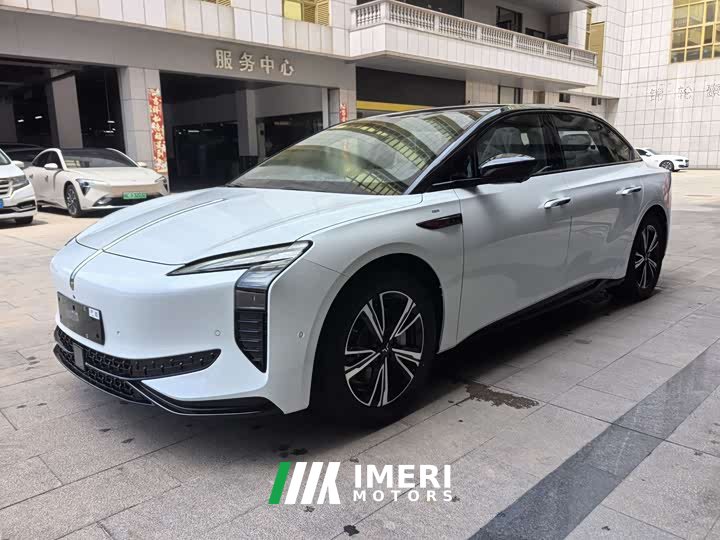Hongqi EH7 2024 640 Pro four-wheel drive version - автомобиль из Китая