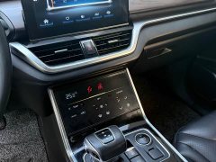 Hongqi E-HS3 2019 Zhilian Qiyue 2WD version - фото 11