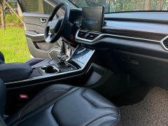 Hongqi E-HS3 2019 Zhilian Qiyue 2WD version - фото 14
