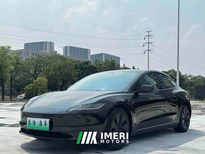 Tesla Model 3 rear-wheel drive version