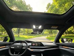Changan UNI-V 1.5T exclusive - фото 9