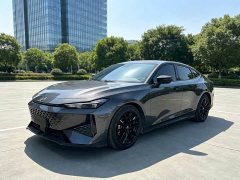 Changan UNI-V 1.5T exclusive - фото 1
