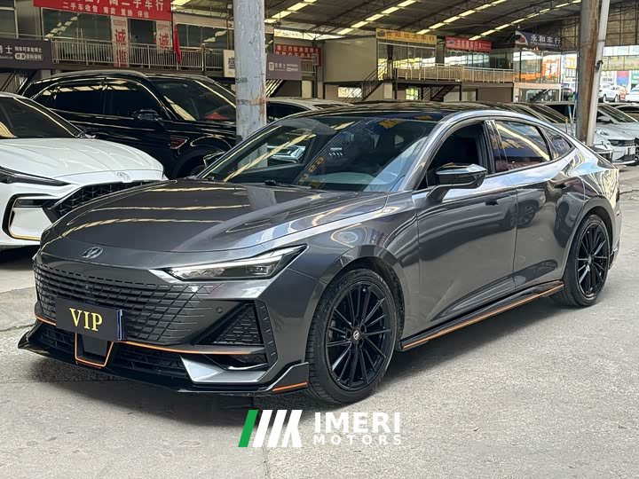 Changan UNI-V 1.5T sports version - автомобиль из Китая