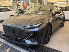 Changan UNI-V 1.5T premium - фото 1