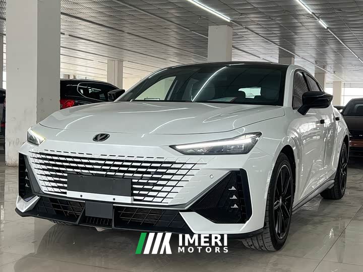 Changan UNI-V 1.5T premium - автомобиль из Китая