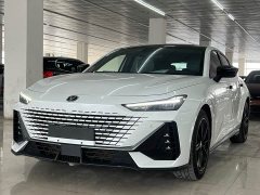 Changan UNI-V 1.5T premium - фото 1