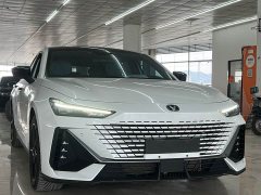 Changan UNI-V 1.5T premium - фото 3