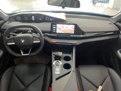 Changan UNI-V 1.5T premium - фото 6