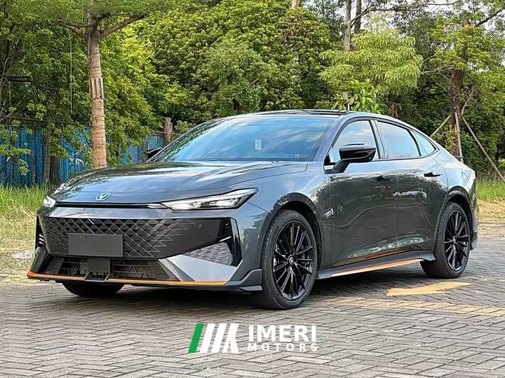 Changan UNI-V 1.5T noble sports - автомобиль из Китая