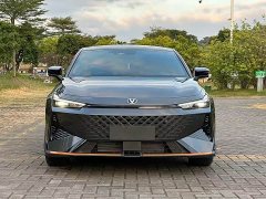 Changan UNI-V 1.5T noble sports - фото 2