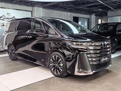 Toyota Vellfire Crown Hybrid 2.5L Executive Lounge - фото 1