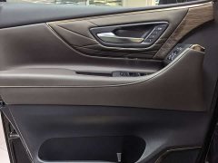 Toyota Vellfire Crown Hybrid 2.5L Executive Lounge - фото 11