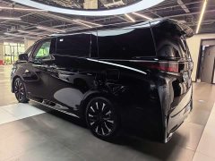 Toyota Vellfire Crown Hybrid 2.5L Executive Lounge - фото 6