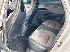 Hongqi EH7 640 four-wheel drive smart version - фото 11