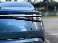 BYD Seal DM-i 1.5T 121km Honor Type - фото 7