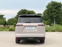 Starlight 730 New Energy plug-in hybrid 125km luxury - фото 5