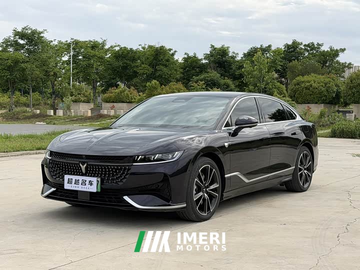 Voyah Lantu Chasing Light PHEV four-wheel drive ultra-long range flagship version - автомобиль из Китая