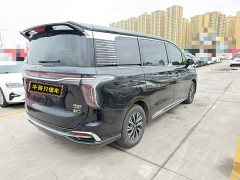 Hongqi HQ9 PHEV 2024 2.0T AWD Business Edition - фото 2