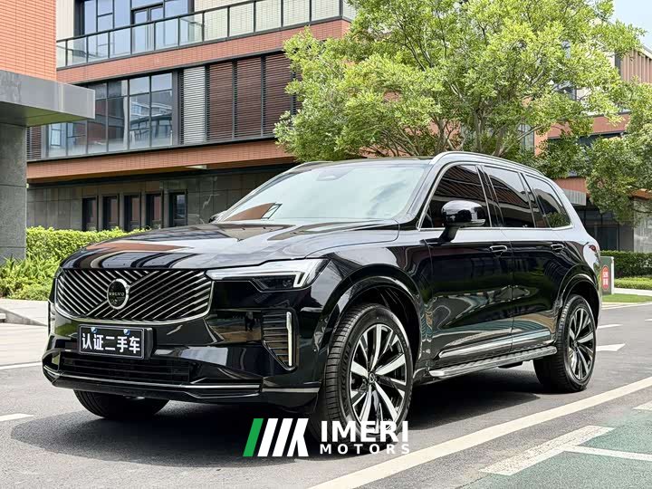 Volvo XC90 facelift B6 Zhiya Deluxe Edition 6 seats