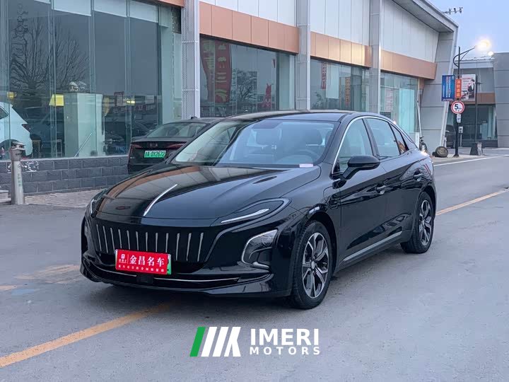 Hongqi E-QM5 2023 basic travel version - автомобиль из Китая