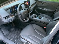Hongqi E-QM5 basic travel version - фото 10